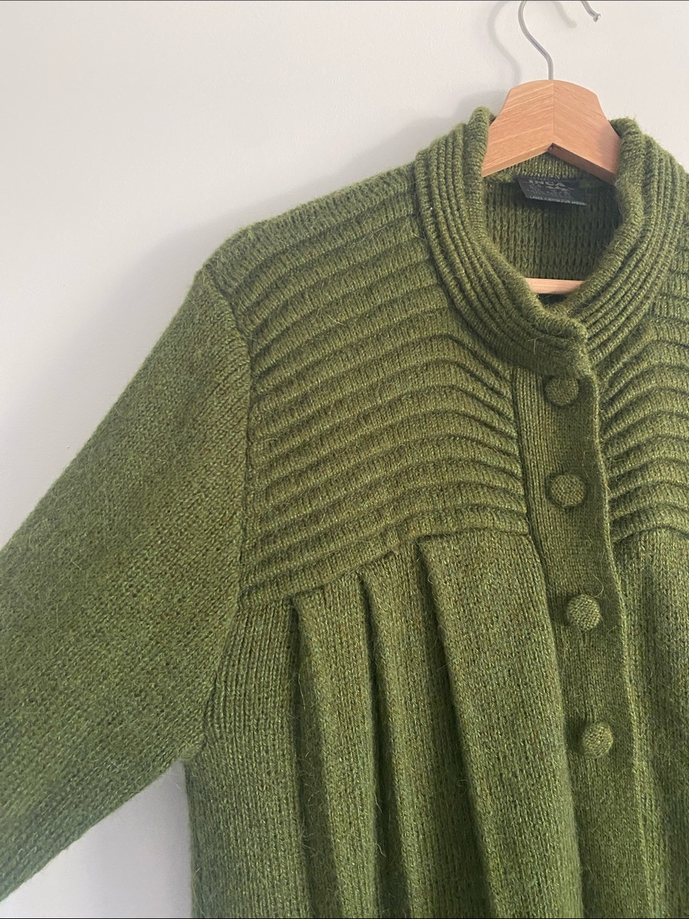 100% Alpaca Olive Long Cardigan Sweater - Picture 6 of 12